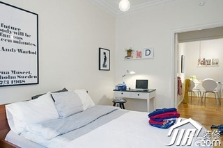 二居室50平米卧室床图片