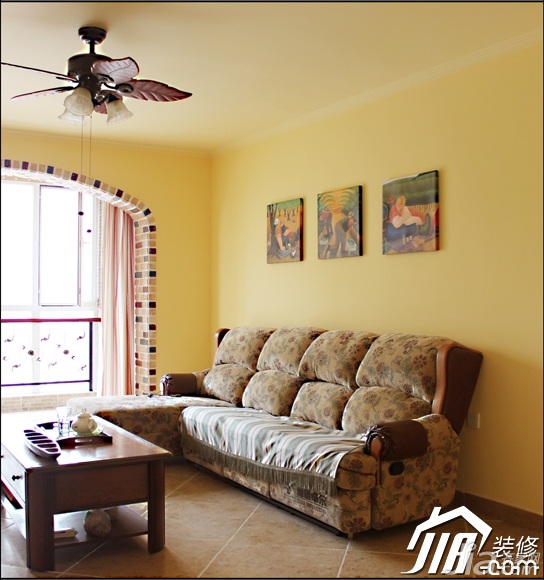 公寓装修,100平米装修,经济型装修,混搭风格,客厅,沙发,茶几,窗帘,灯具,沙发背景墙