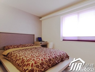 简约风格三居室简洁5-10万90平米卧室床二手房家装图片