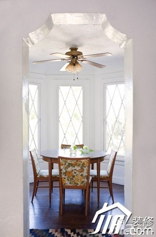 混搭风格二居室富裕型60平米餐厅餐桌图片