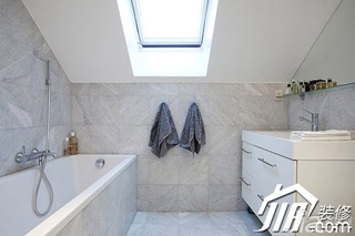 北欧风格小户型富裕型卫生间浴室柜效果图