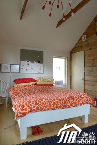 田园风格别墅原木色富裕型卧室床图片