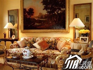 欧式风格富裕型客厅背景墙沙发效果图