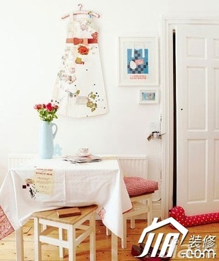 混搭风格一居室舒适富裕型餐厅餐厅背景墙餐桌图片