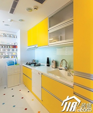 三居室黄色5-10万厨房灯具图片
