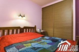 东南亚风格公寓富裕型90平米卧室床效果图