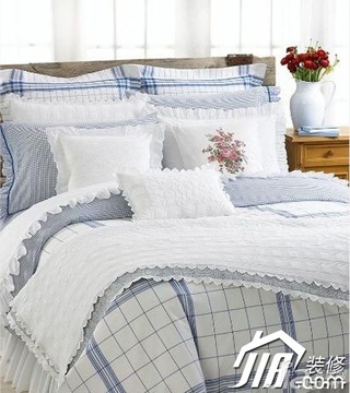 混搭风格舒适富裕型卧室床图片