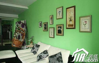 混搭风格小户型富裕型60平米客厅照片墙沙发图片