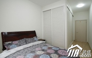 简约风格公寓3万-5万130平米卧室床效果图