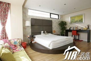 简约风格公寓富裕型130平米床头软包梳妆台效果图
