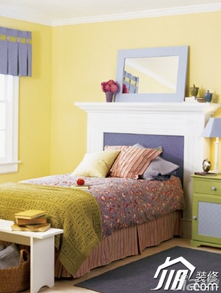 简约风格小户型温馨3万-5万80平米卧室床效果图