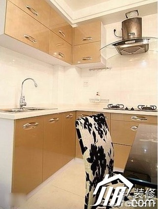混搭风格小户型富裕型60平米厨房橱柜图片