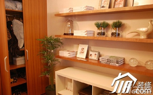 公寓装修,80平米装修,富裕型装修,混搭风格,展示架,书桌,灯具,衣柜
