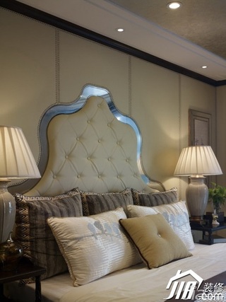 新古典风格复式富裕型卧室床图片