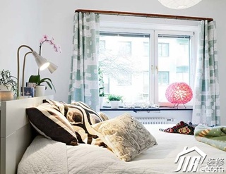 欧式风格一居室舒适50平米卧室床效果图