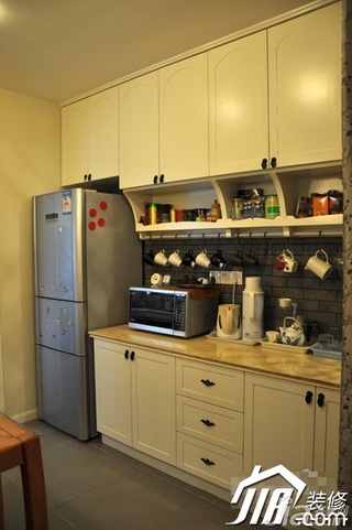中式风格公寓富裕型90平米厨房橱柜定制