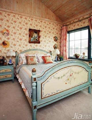 欧式风格三居室舒适10-15万120平米卧室卧室背景墙床效果图