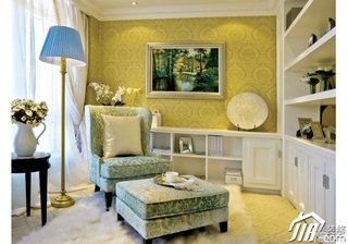 欧式风格复式舒适15-20万沙发效果图