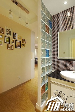 简约风格二居室3万-5万90平米照片墙洗手台效果图