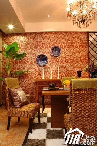 东南亚风格公寓经济型餐厅餐桌图片