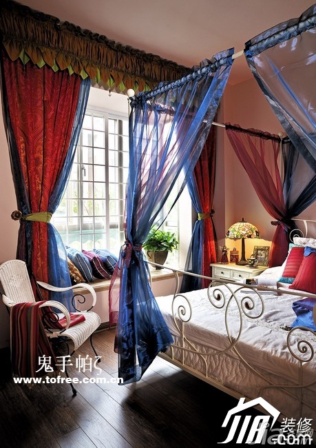 鬼手帕,140平米以上装修,混搭风格,富裕型装修,卧室,床,飘窗,床,窗幔,床头柜