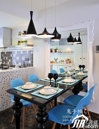 鬼手帕混搭风格富裕型60平米餐厅餐桌图片