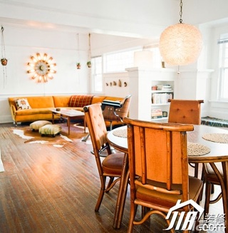 混搭风格三居室黄色经济型客厅沙发效果图