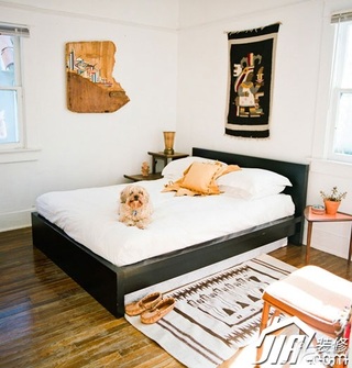 混搭风格三居室经济型卧室卧室背景墙床图片