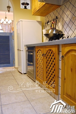非空地中海风格公寓原木色经济型厨房橱柜设计图纸