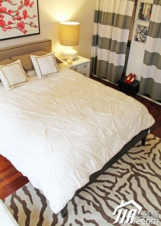 小户型经济型60平米卧室床效果图