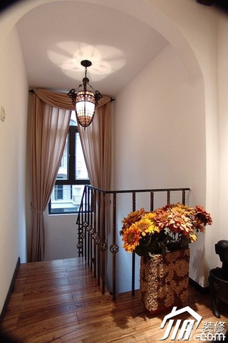 地中海风格公寓经济型110平米楼梯灯具图片