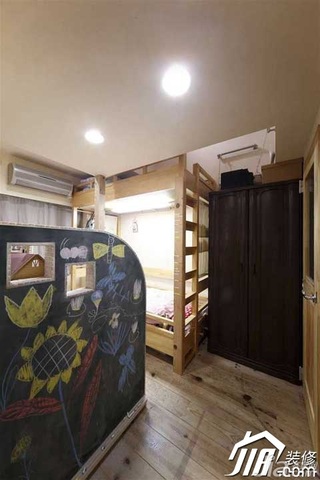 日式风格公寓富裕型90平米卧室衣柜定制