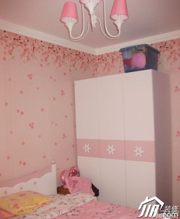 70平米装修,二居室装修,美式乡村风格,卧室,粉色,可爱,床,灯具,衣柜