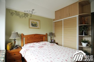 非空美式乡村风格复式卧室床图片
