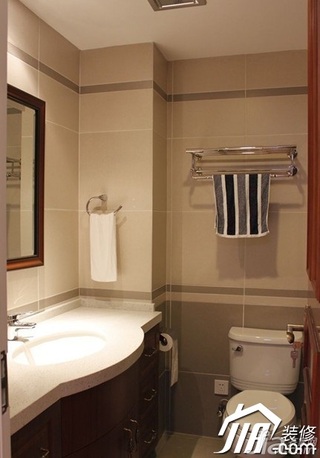 欧式风格三居室富裕型浴室柜效果图