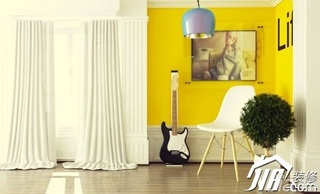 公寓黄色灯具图片