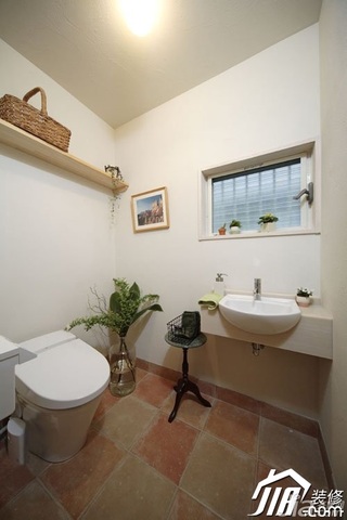 简约风格公寓简洁经济型卫生间洗手台图片