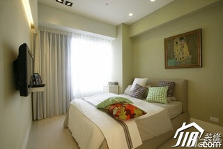简约风格小户型舒适经济型70平米卧室床图片