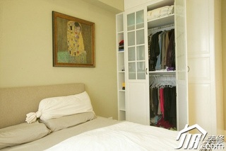 简约风格小户型舒适经济型70平米卧室床图片