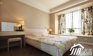 混搭风格公寓温馨富裕型卧室飘窗床效果图