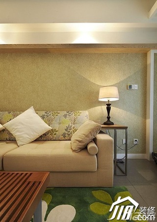 混搭风格公寓简洁富裕型客厅沙发效果图