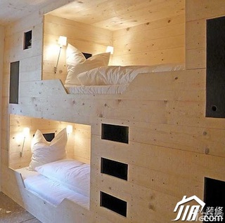 混搭风格公寓舒适原木色富裕型儿童房床图片