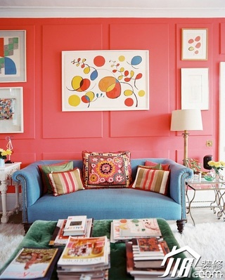 欧式风格温馨红色富裕型客厅沙发效果图