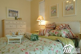 欧式风格别墅豪华型卧室卧室背景墙床图片