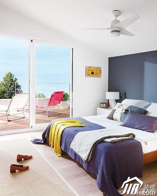 欧式风格别墅富裕型卧室床图片
