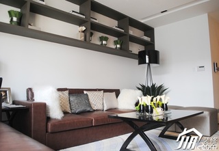 现代简约风格三居室白色富裕型客厅沙发图片