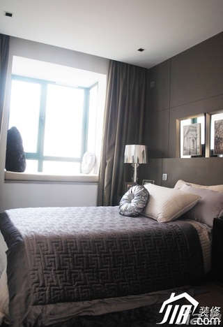 现代简约风格三居室白色富裕型卧室床效果图