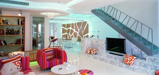 混搭风格复式富裕型客厅楼梯沙发图片