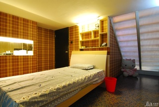 欧式风格复式豪华型卧室卧室背景墙床婚房设计图