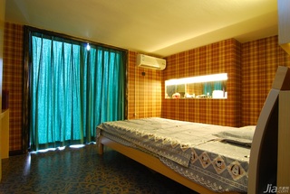 欧式风格复式豪华型卧室床婚房设计图纸